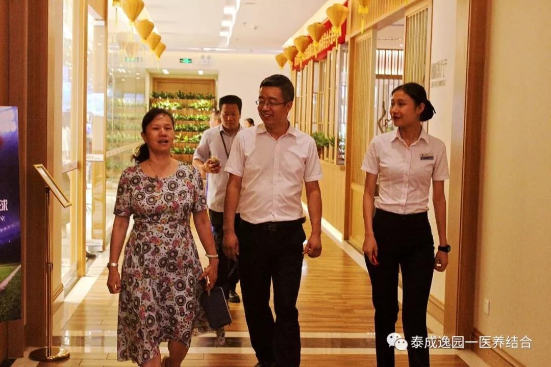 荔湾赞成父母进养老院,养老院护理服务心得