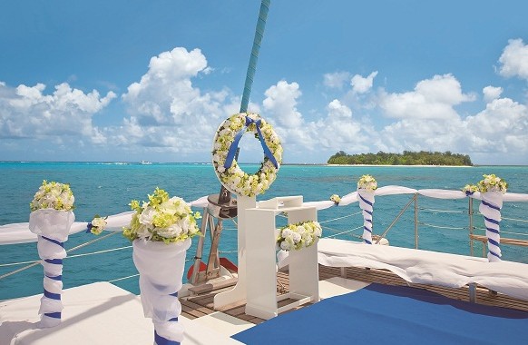 上海游轮婚礼金灿灿号