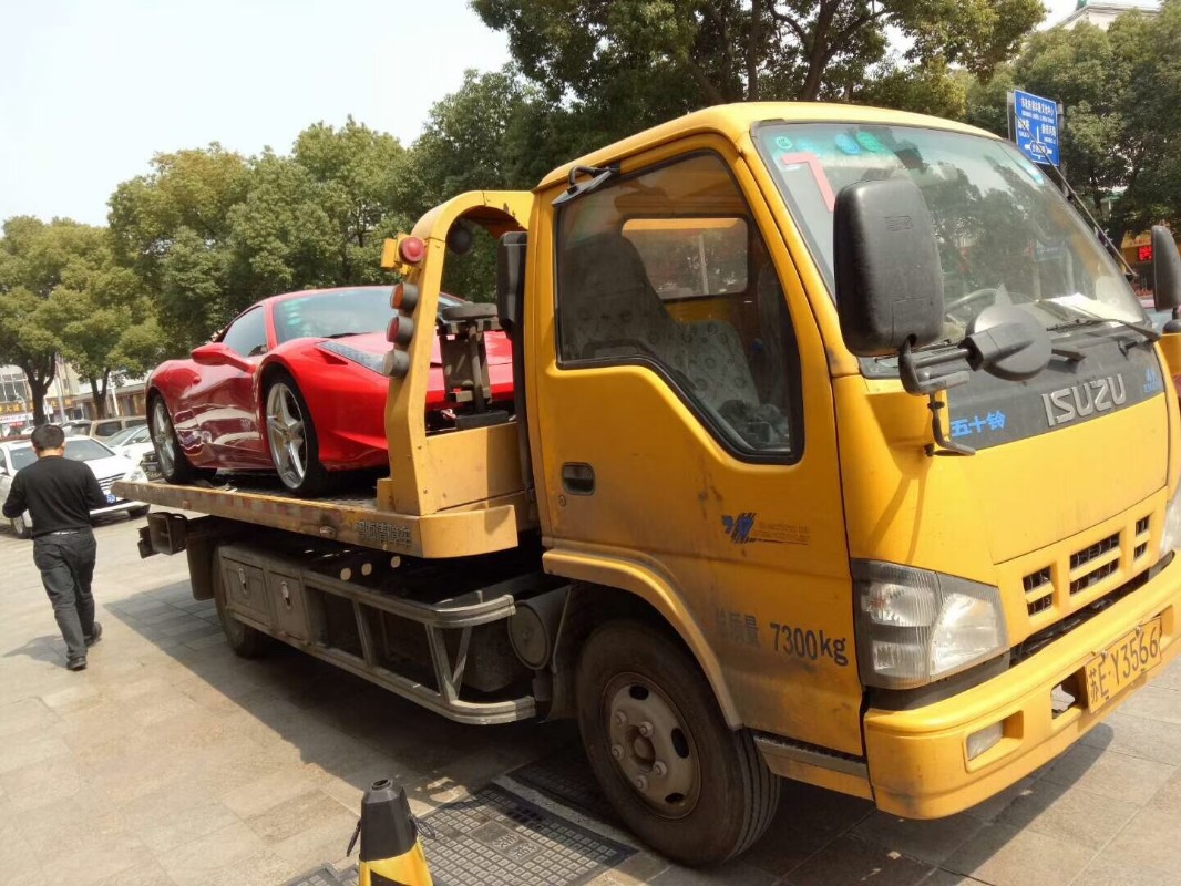 南宁汽车拖车南宁汽车搭电