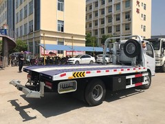 汕头本地大型货车拖车救援公司