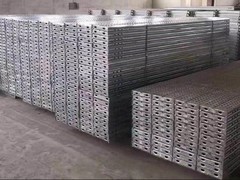 防城港市通鹏建材租赁有限公司