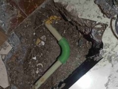 内江屋顶渗水