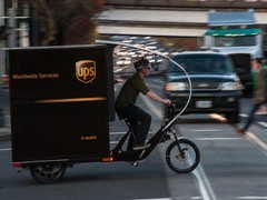 河口DHL