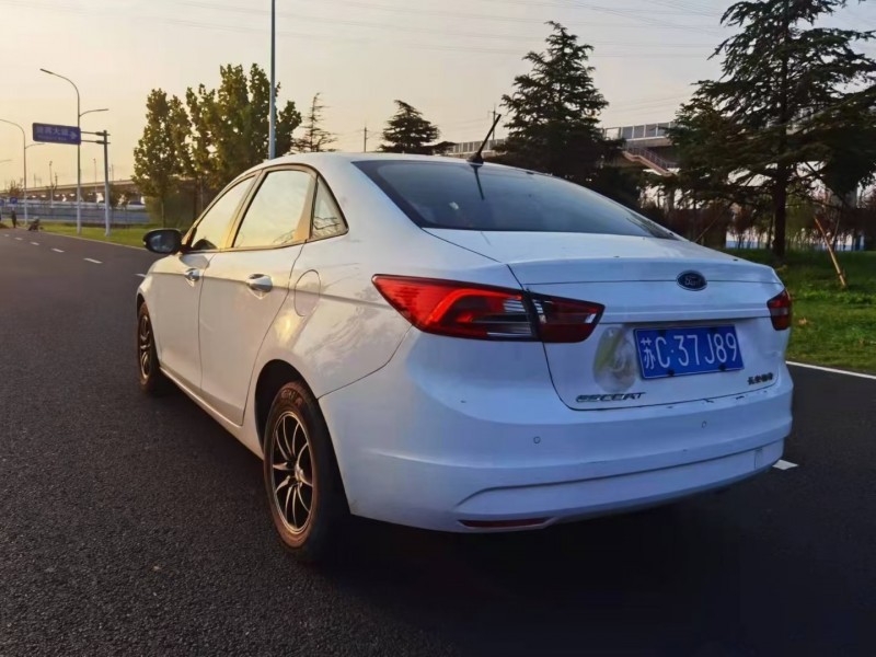 汽車抵押貸款-房產抵押貸款-個人貸款