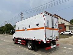 危险品运输车
