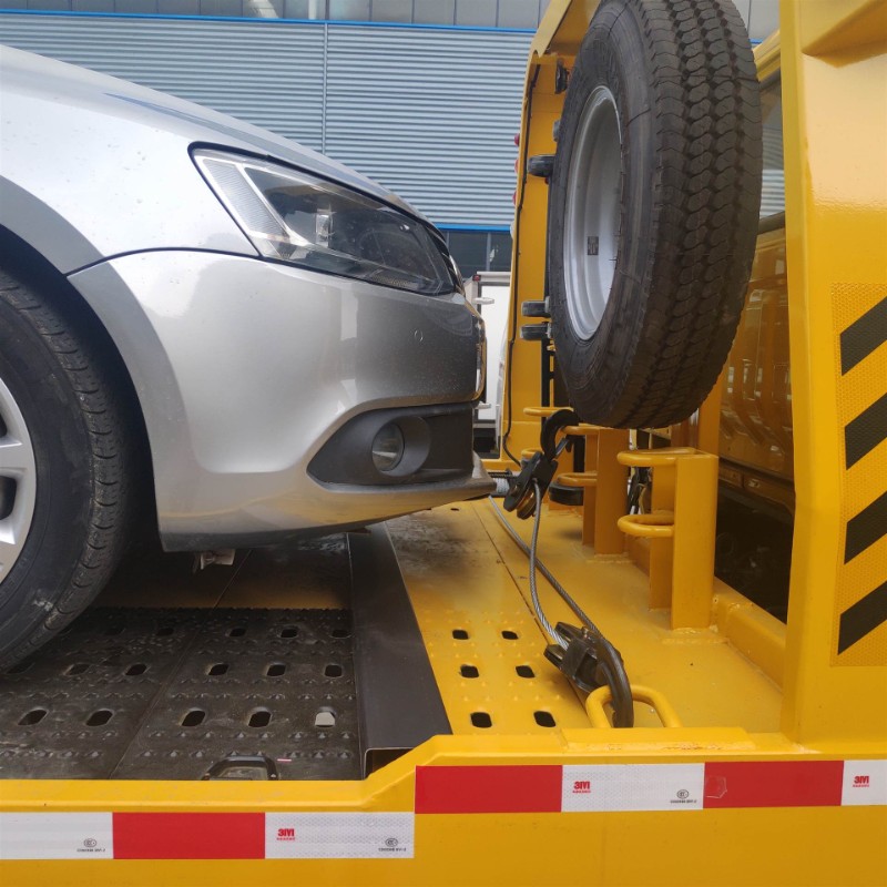 陇南武都附近拖车10分钟到达现场汽车脱困救援