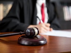 乌鲁木齐民事律师