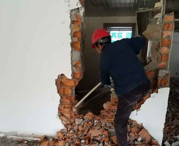 天津静海县砸墙拆墙拆砸混凝土施工_天津市拆砸工程有限公司