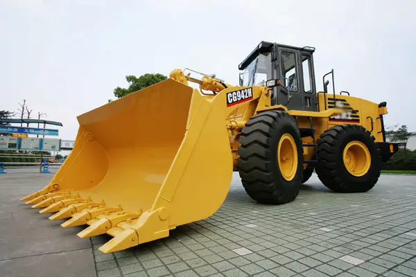 中軼二手工程機械總經(jīng)銷市場