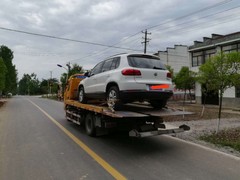 遵义车辆24小时拖车救援