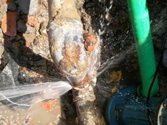 内江屋顶渗水