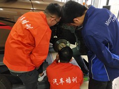 武汉忠博叉车培训学校