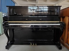 专业回收各种品牌钢琴二手钢琴