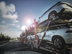 大鴻聯(lián)運(yùn)專(zhuān)業(yè)轎車(chē)托運(yùn)