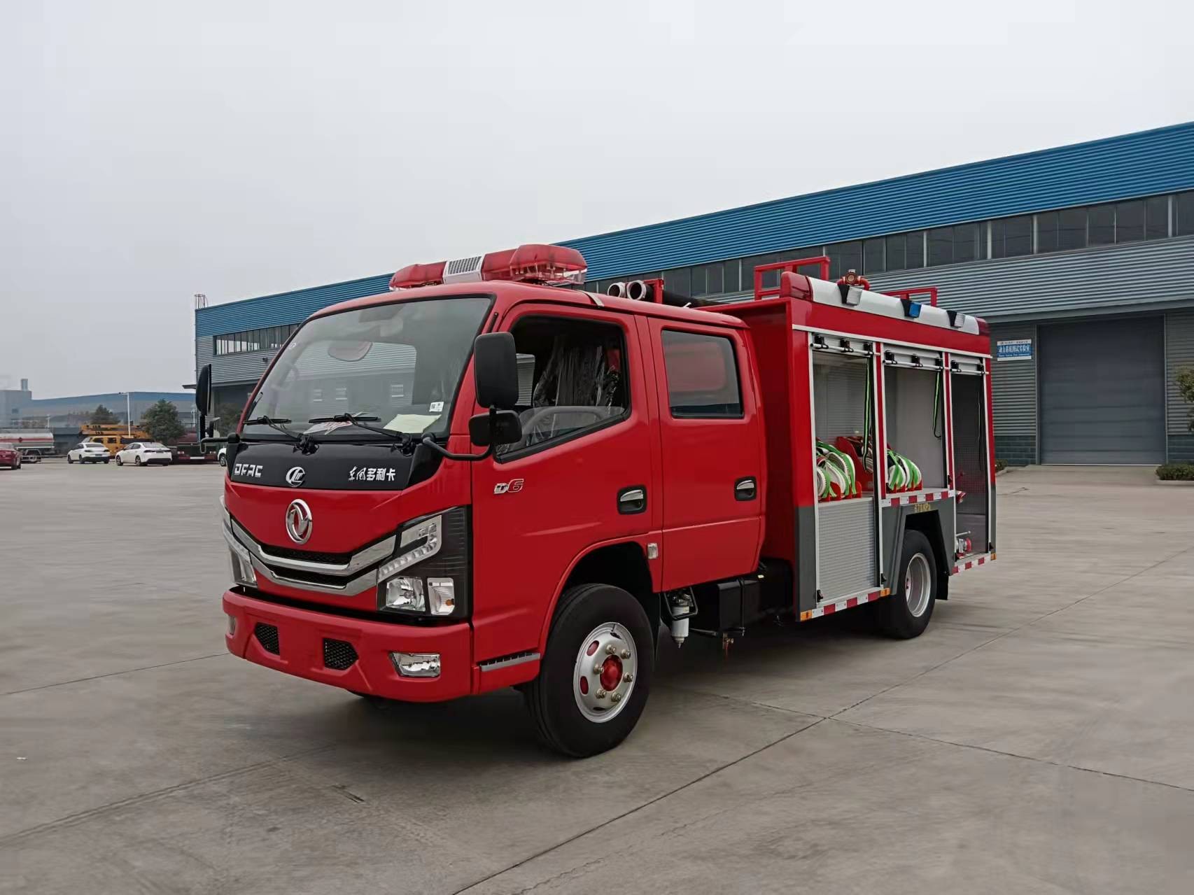 国六庆铃100p2吨水罐消防车