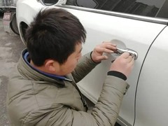 体育馆开锁