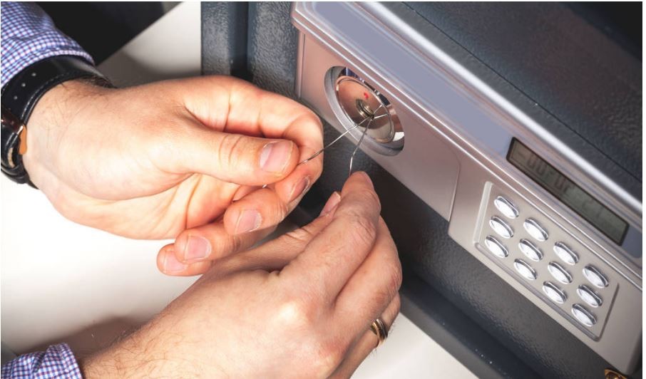 常州清潭配汽车钥匙清潭开汽车锁清潭保险柜开锁