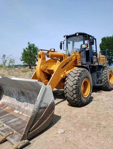 个人低价出售龙工50装载机，9成新