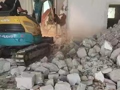 青岛旧房拆除