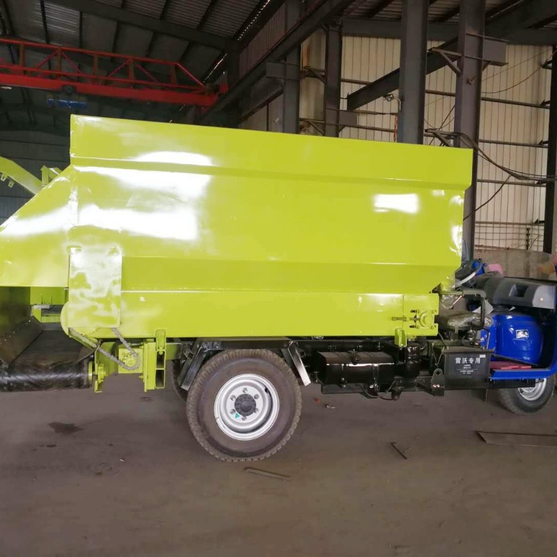 全自动柴油机喂料车品牌价格