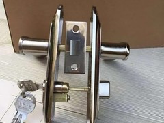扬州换锁芯防盗门电话号码