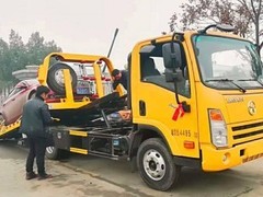 汕头本地大型货车拖车救援24小时服务