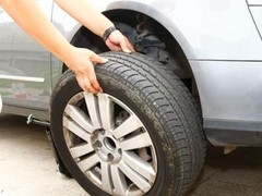 車拖拖專業(yè)汽車道路救援