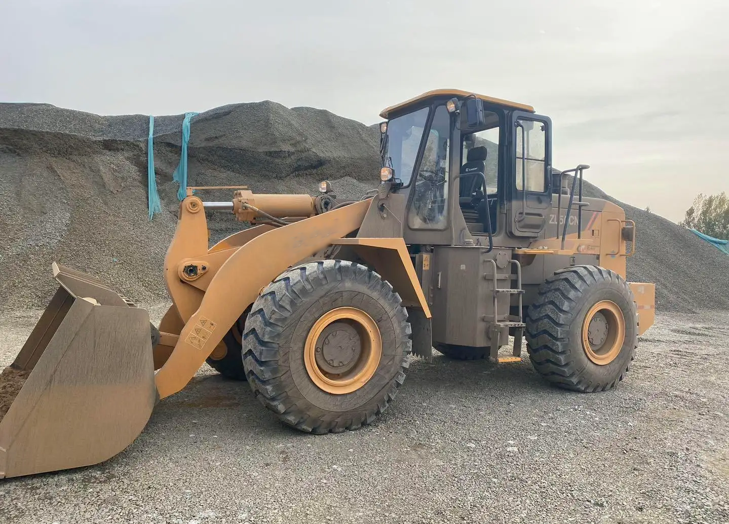 中轶二手工程机械总经销市场