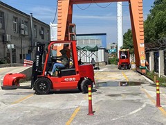 武汉忠博叉车培训学校