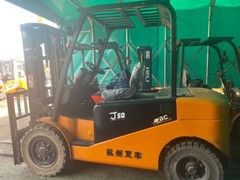 中轶二手工程机械总经销市场