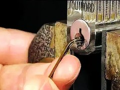 鄂尔多斯配汽车智能钥匙电话号码