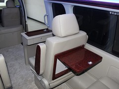 北京豪華商務(wù)車(chē)銷(xiāo)售改裝基地