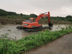 江南水陆挖掘机出租公司