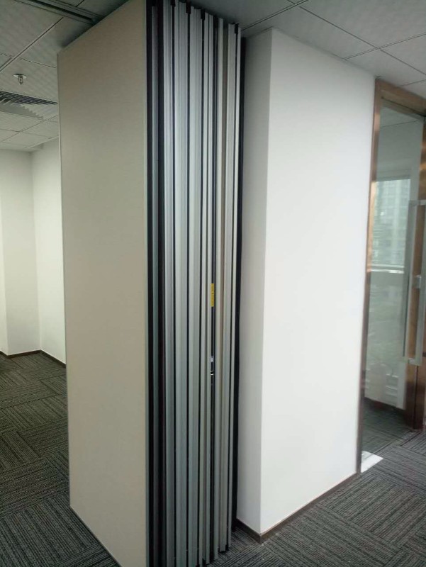 深圳赛勒尔可折叠移动屏风隔断