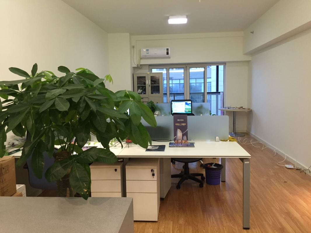 盛大天地青春里66平米精装soho办公室 低价出租