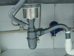 内江屋顶渗水