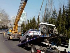 深圳本地吊车救援24小时服务