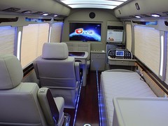 北京豪華商務(wù)車銷售改裝基地
