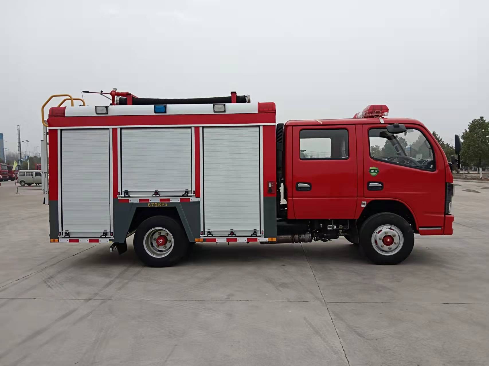国五东风2吨泡沫消防车