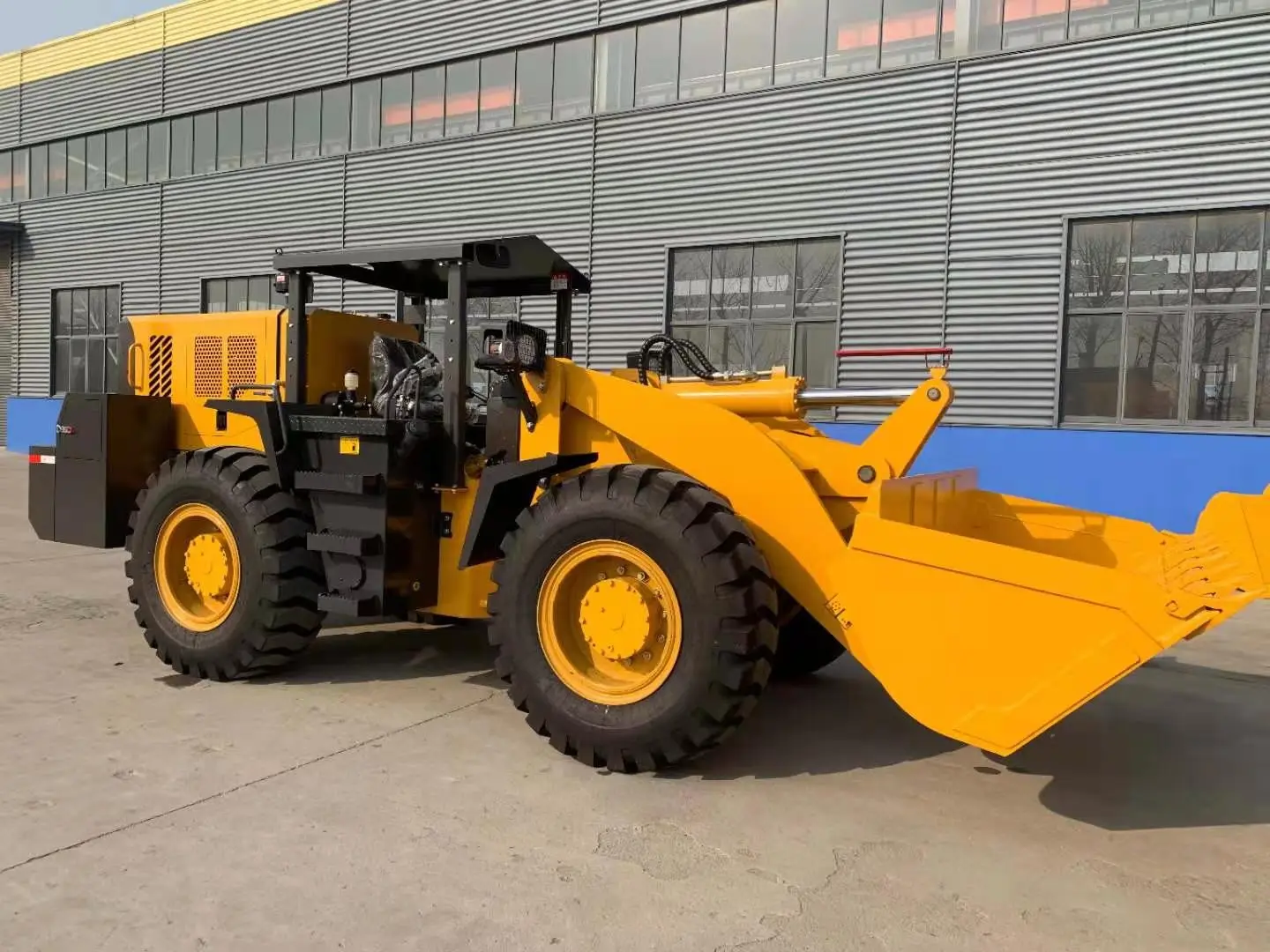 中轶二手工程机械总经销市场