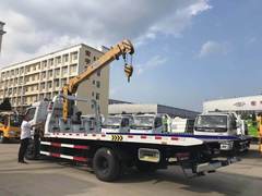 車拖拖專業(yè)汽車道路救援