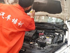 武汉忠博叉车培训学校