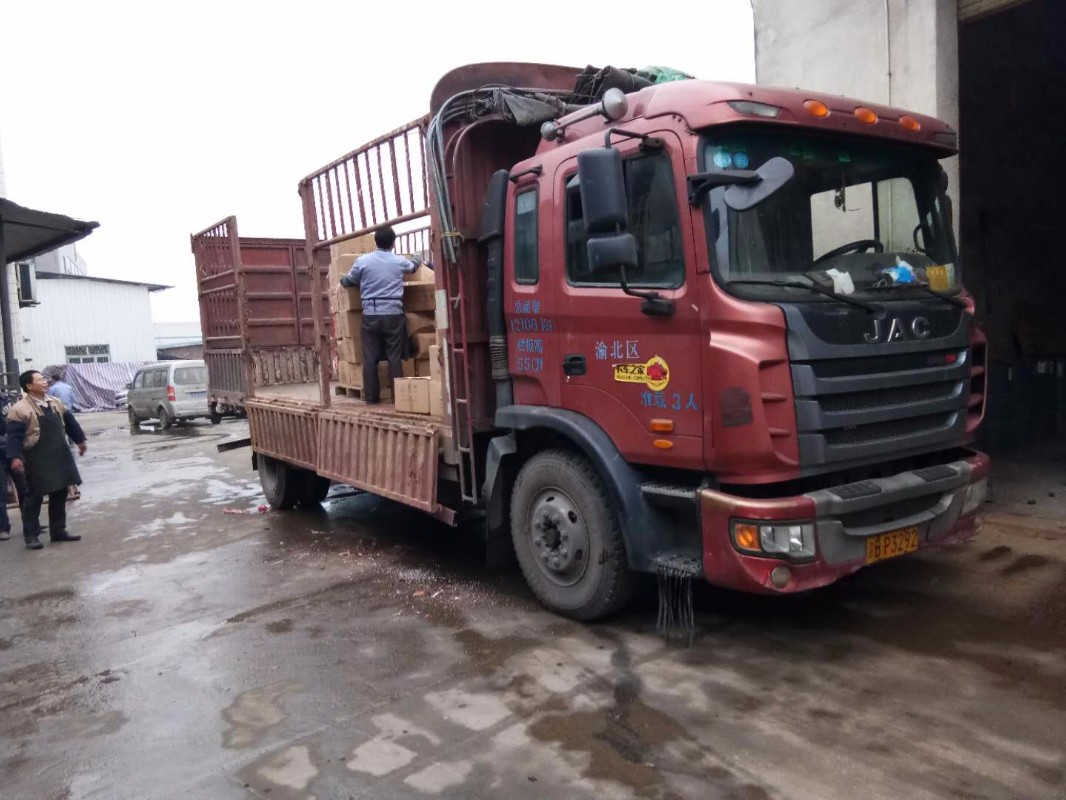 成都往返重庆9.6米大货车出租,长短途物流运输