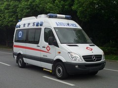 深圳救护车出租公司