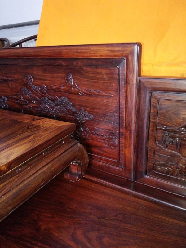 二手老挝大红酸枝三围板雕花罗汉床出售