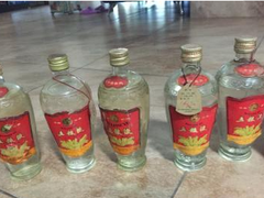 威海回收茅台酒瓶