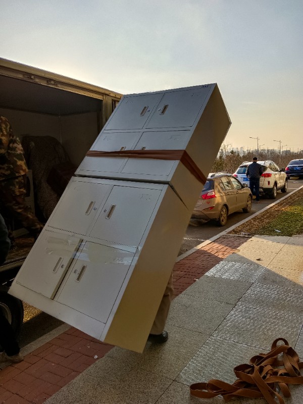 如何有效率的搬家具？