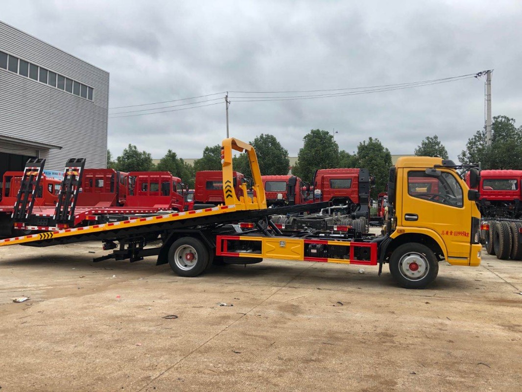 深圳宝安汽车拖车救援,24小时困境救援