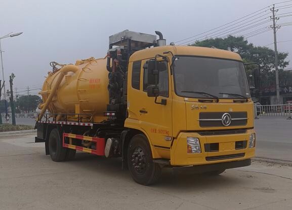 东风天空国六清洗吸污车_罐车厂家